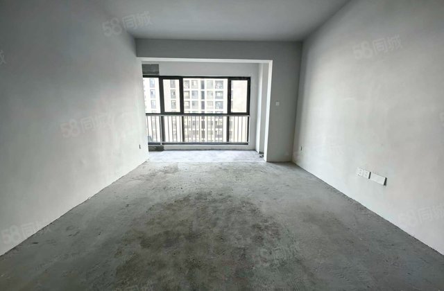 中港城和园(公寓住宅)3室2厅127.3㎡52万二手房图片