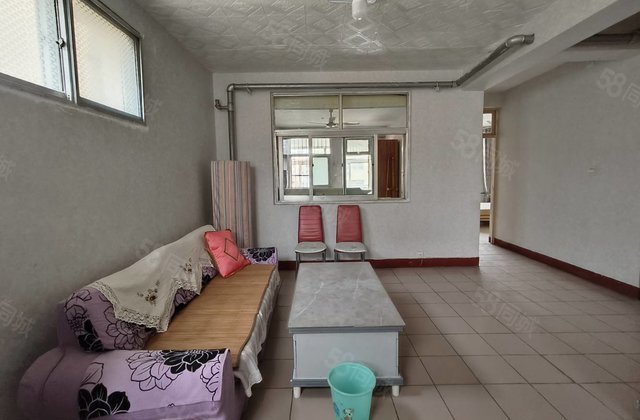 东昌中学 单位家属院 四楼 三室两厅两卫 可按揭 看房方便