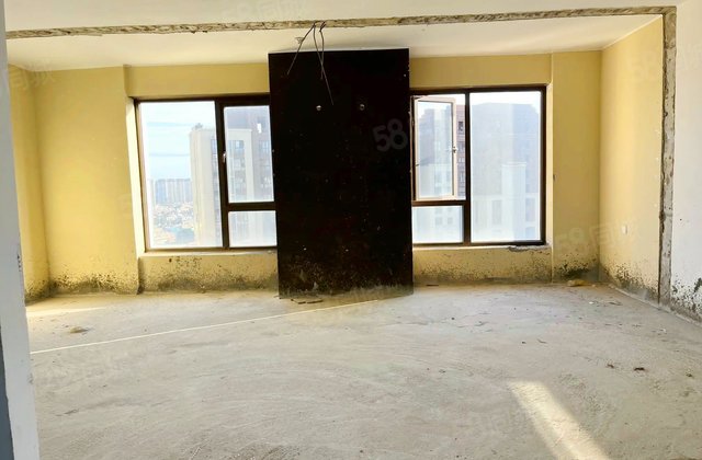 龙湖春江郦城(一期)5室2厅127㎡350万二手房图片