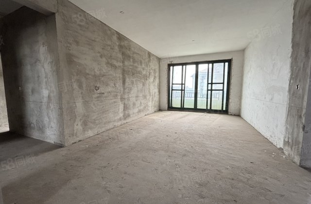 乾坤豪府4室2厅228㎡145万二手房图片