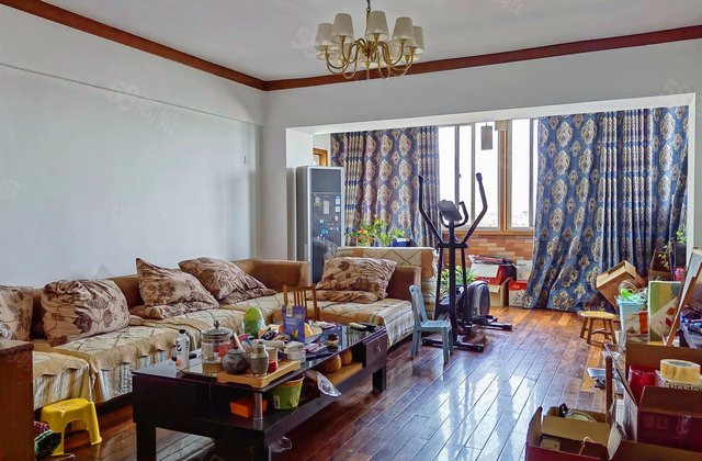 麒麟雅筑3室2厅149.5㎡180万二手房图片