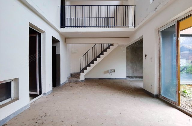 恒大云湖上郡花溪洲1组团1室2厅83.4㎡95万二手房图片