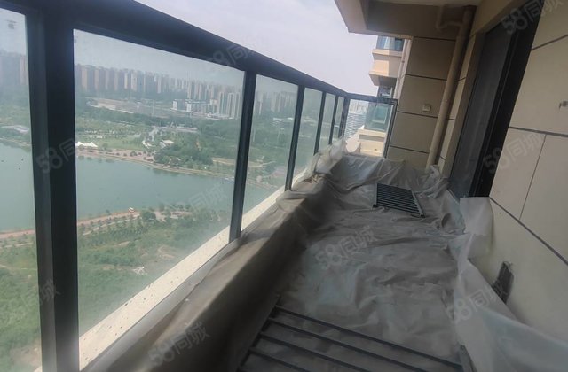 金石星湖湾4室2厅137㎡90万二手房图片