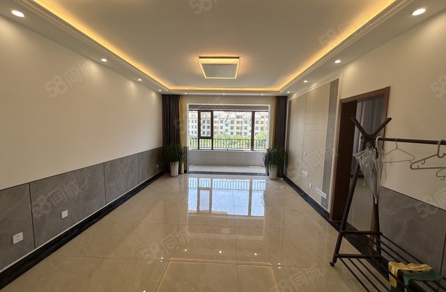 东关国际东区 商圈成熟 划文轩 精装修 南北通透