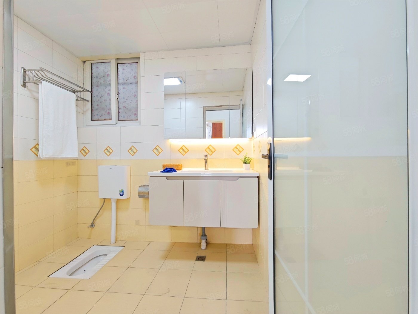 港航家园(A区)3室2厅2卫130.58㎡西89.9万