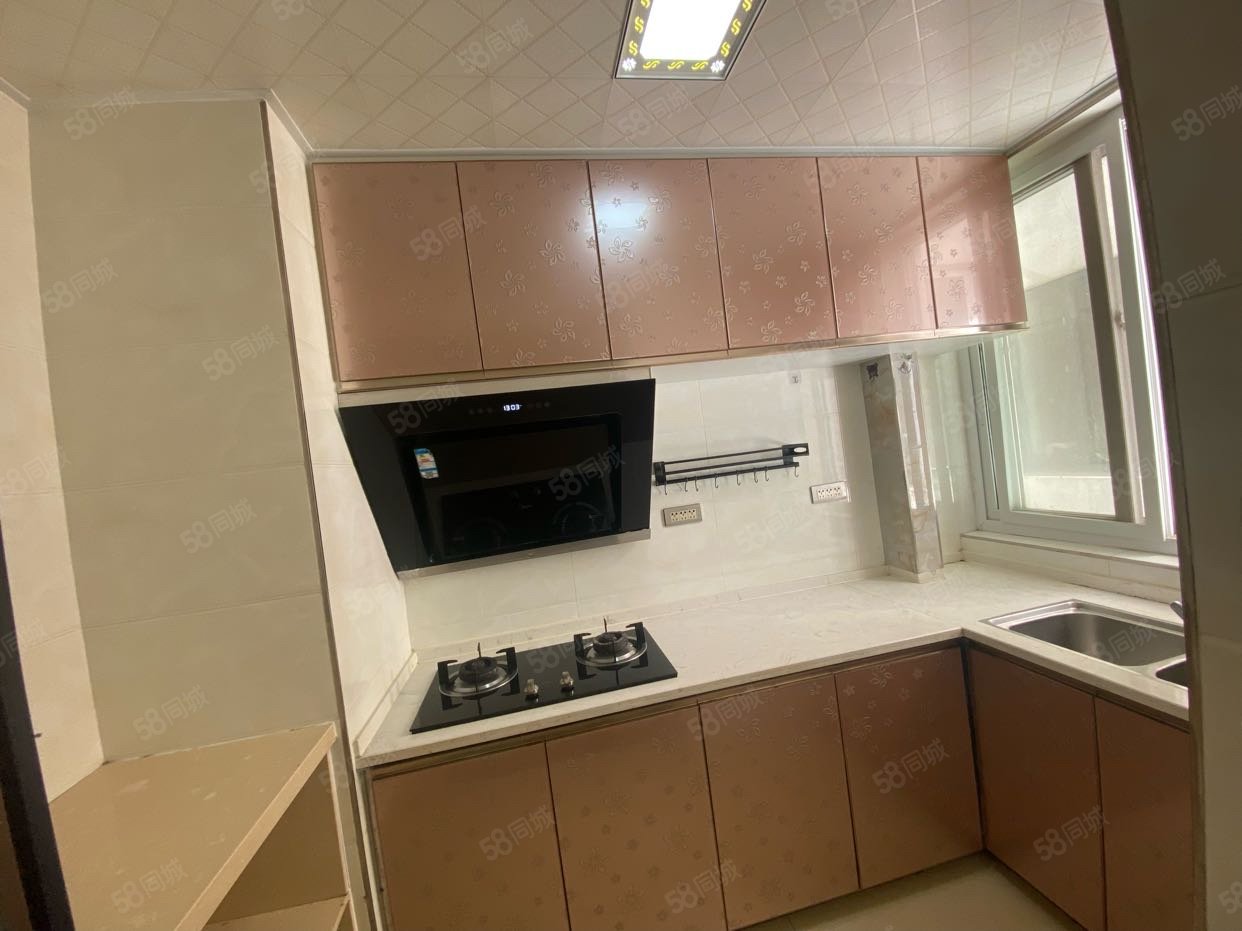 东方国际园3室2厅1卫102㎡南北46.8万