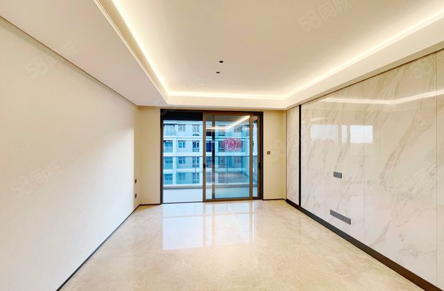 中海云著湖居4室2厅150.3㎡450万二手房图片