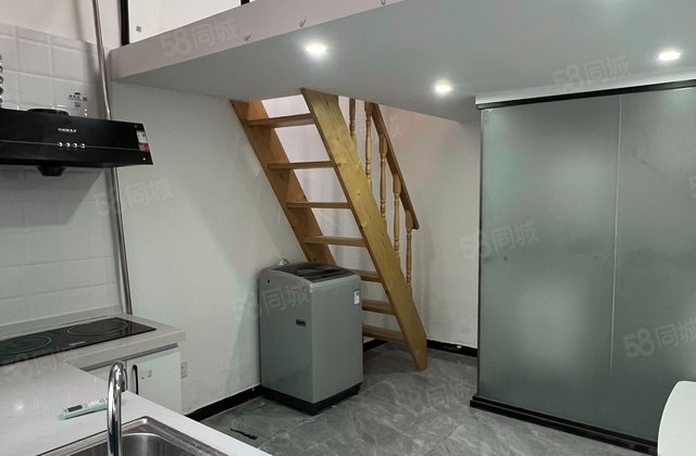 方家胡同小区1室1厅14㎡250万二手房图片