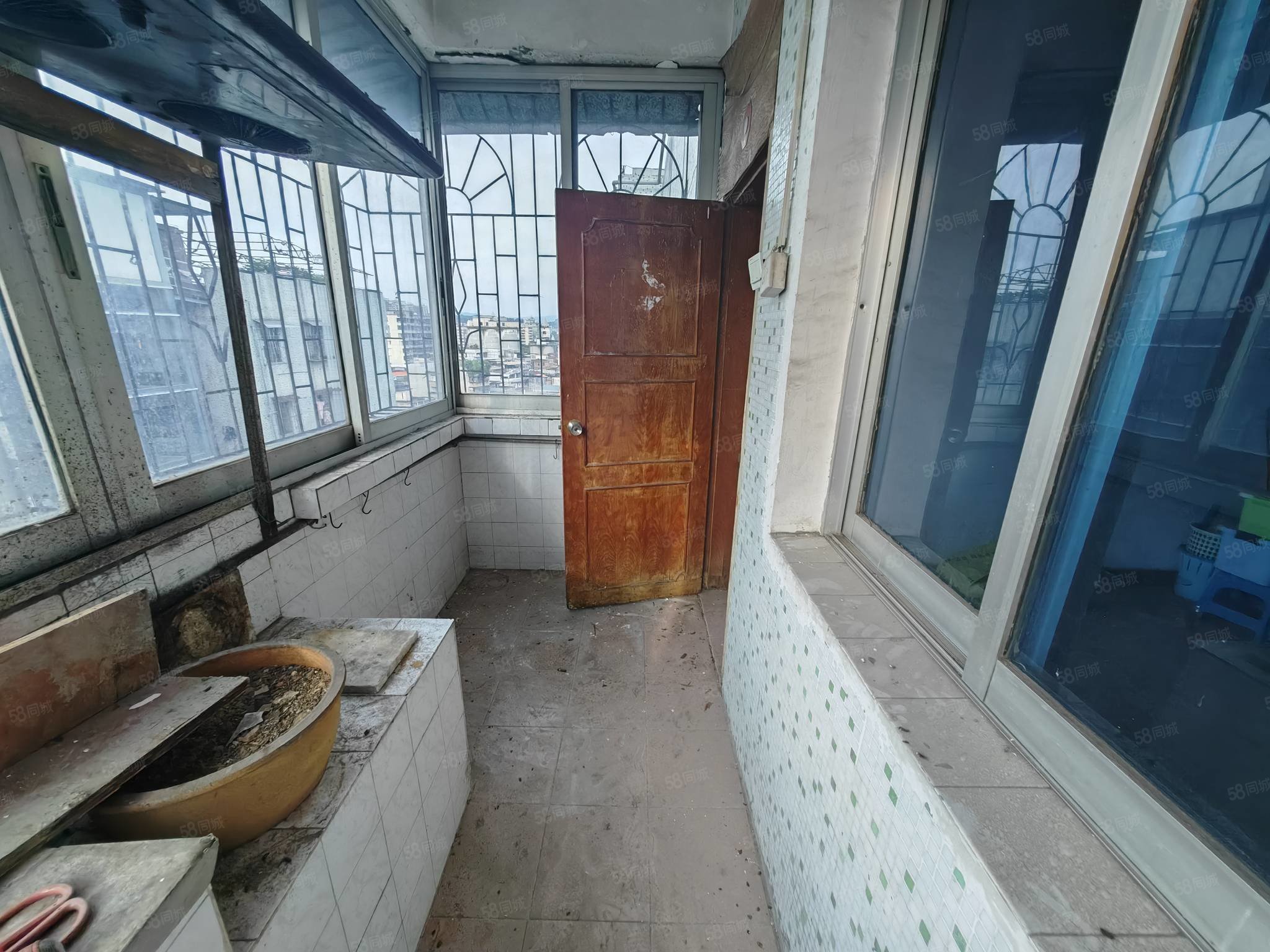 向阳小区2室1厅1卫31㎡南7.8万