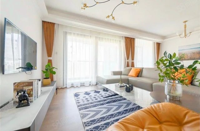 8号公馆3室2厅99.55㎡92万二手房图片