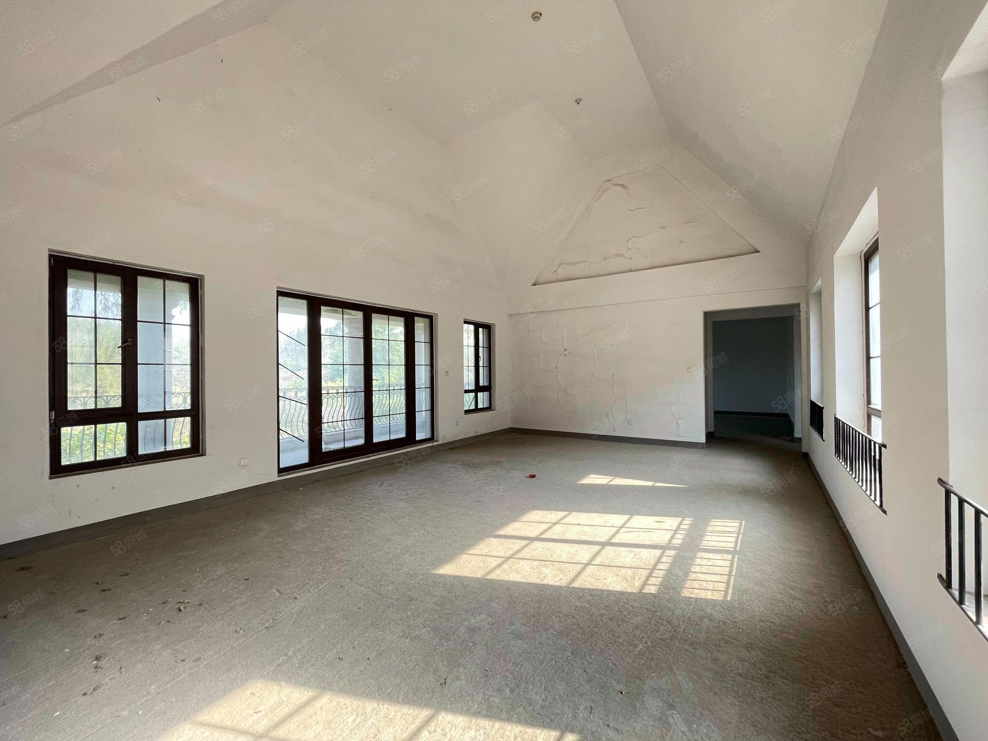 財富公館5室3廳5衛(wèi)1496.75㎡南北8500萬