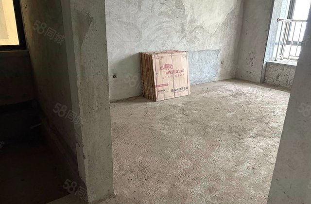 时代城4室2厅130.66㎡130万二手房图片