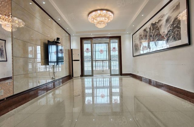 新水明珠 新出房源 精装修四室 带车位 储藏室好楼层