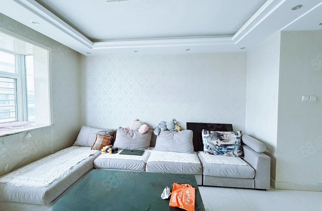 阳光实验紧临，兴华路西路  商业配套齐全 南北通透 双卫格局