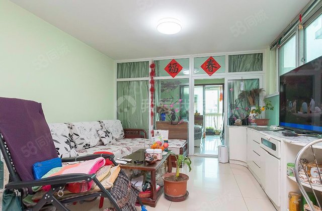 新华街三里1室1厅67.62㎡198万二手房图片