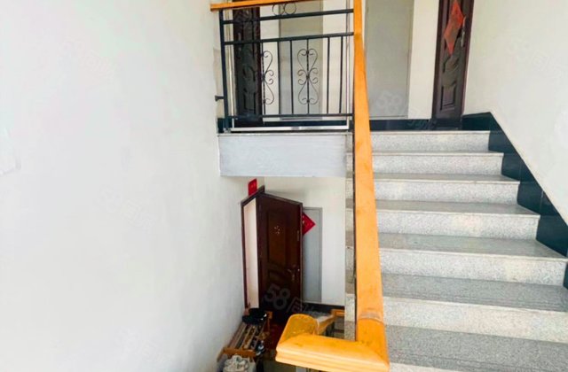 百强新世家2室1厅85.33㎡53万二手房图片