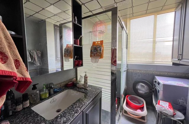 天晖苑3室1厅108㎡98万二手房图片