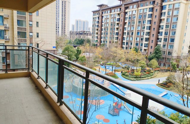 人居柏云庭4室2厅154㎡168万二手房图片