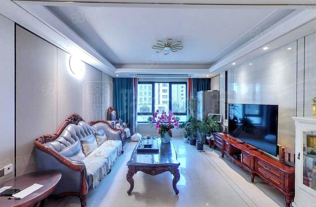 绿地海珀云翡4室2厅153.38㎡650万二手房图片