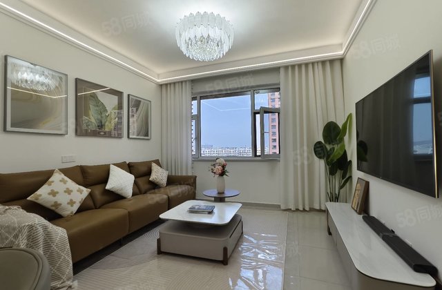 房东急售 电梯7楼 精装修 大三室 诚心出 送所有 保证真实