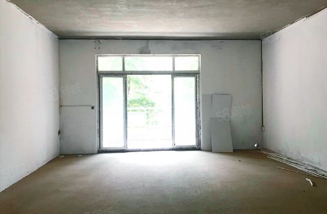 渝能国际(洋房)4室2厅201㎡170万二手房图片