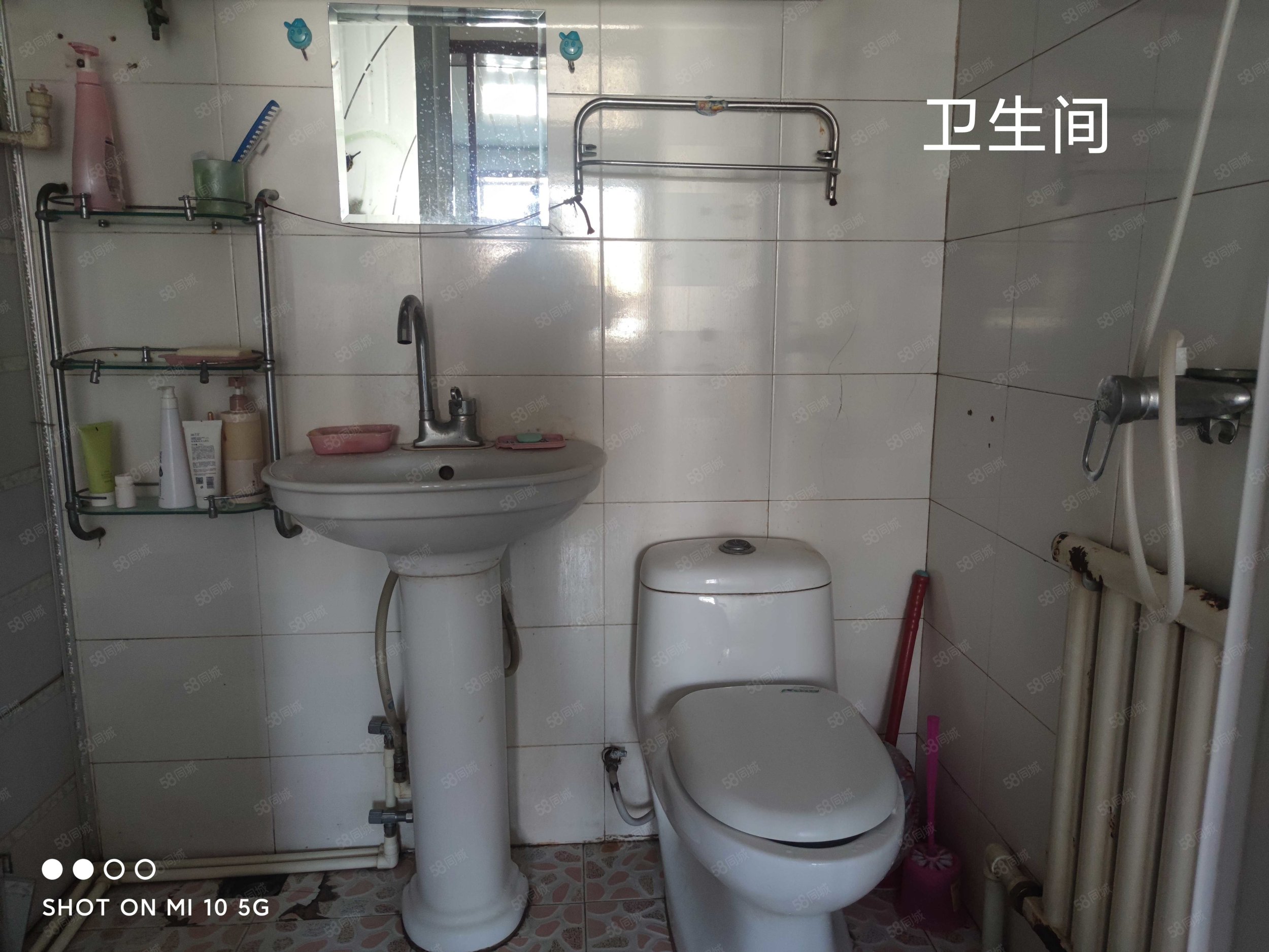 巨峰小区2室2厅1卫70.82㎡南18.5万