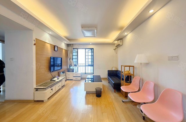 万科金润华府2室2厅64.89㎡136万二手房图片