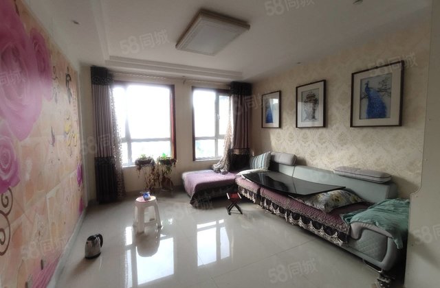 5万6140元/㎡瑞辰花园3楼175平带车库精装修急售