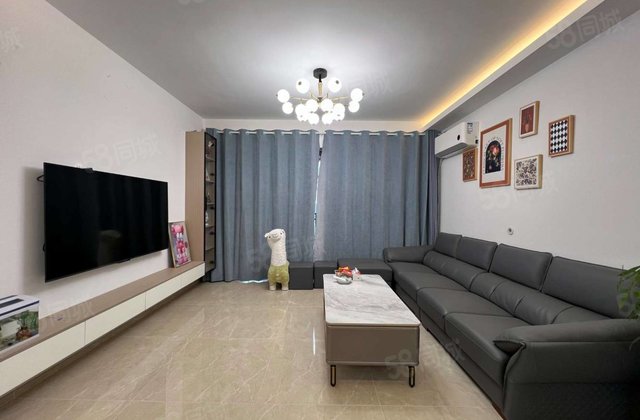 万象天地4室2厅132㎡132万二手房图片