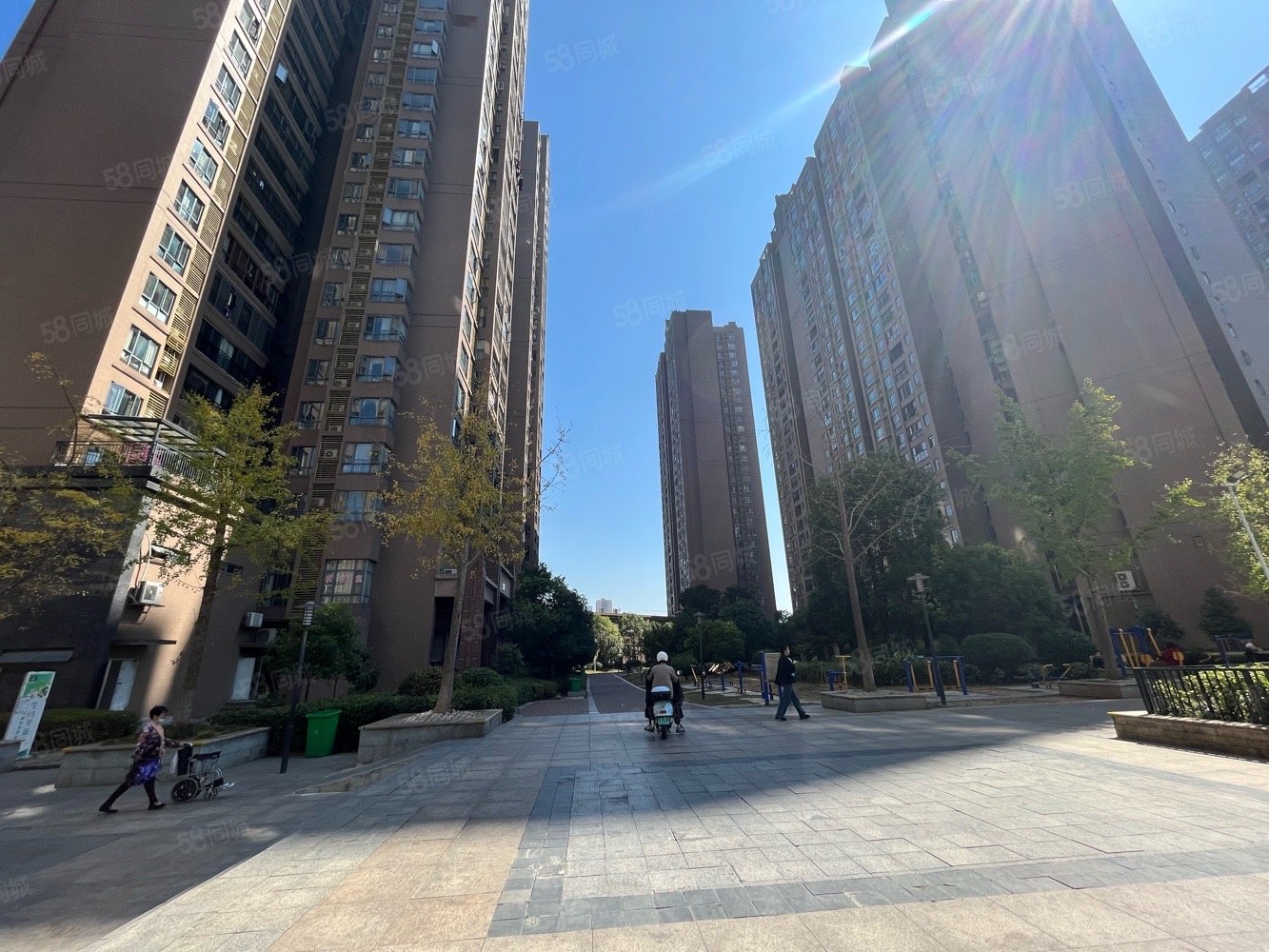 【10图】大汉龙城一期 楼层,送超大入户送杂物间,采光非常好,大汉龙城