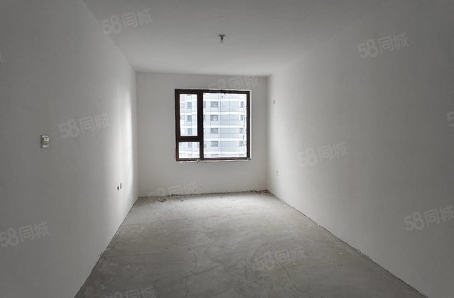 锦江丽都3室2厅1卫101㎡南北56万