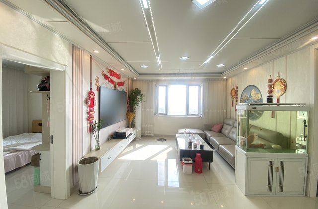 精装修 东边户 水城印象 大三室 拎包入住 带储 可按揭