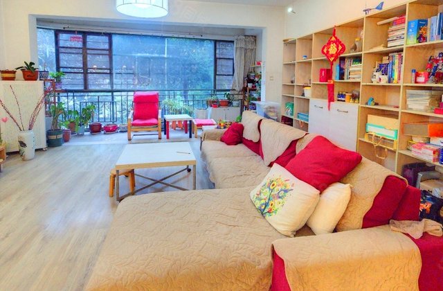 成电花园文德苑4室2厅157.23㎡229万二手房图片