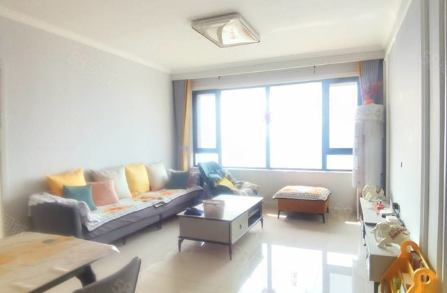 百合新城锦兰园 一梯一户 三叶草户型双卫 免大税无遮挡