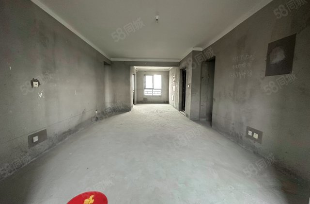 国投欧亚紫宸4室2厅152㎡85.8万二手房图片