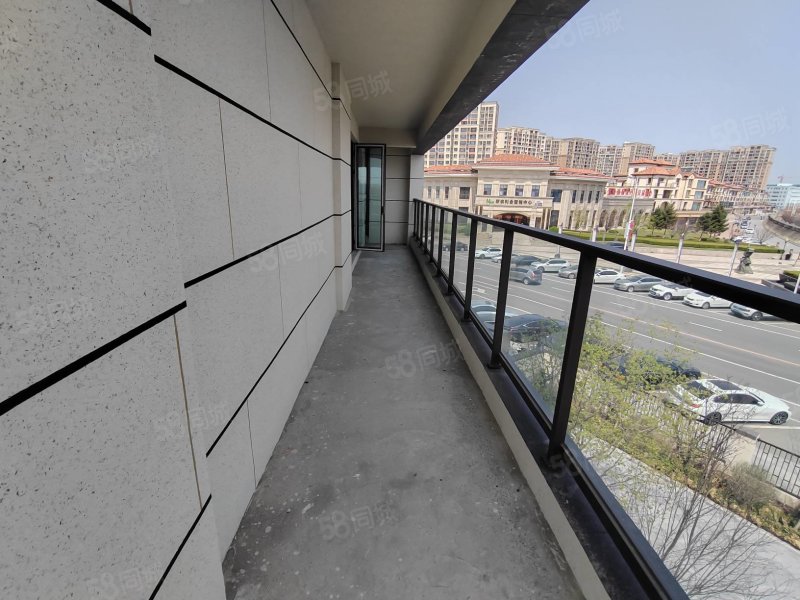 翡翠府.一线江景,清水房大平层,私产可贷款!