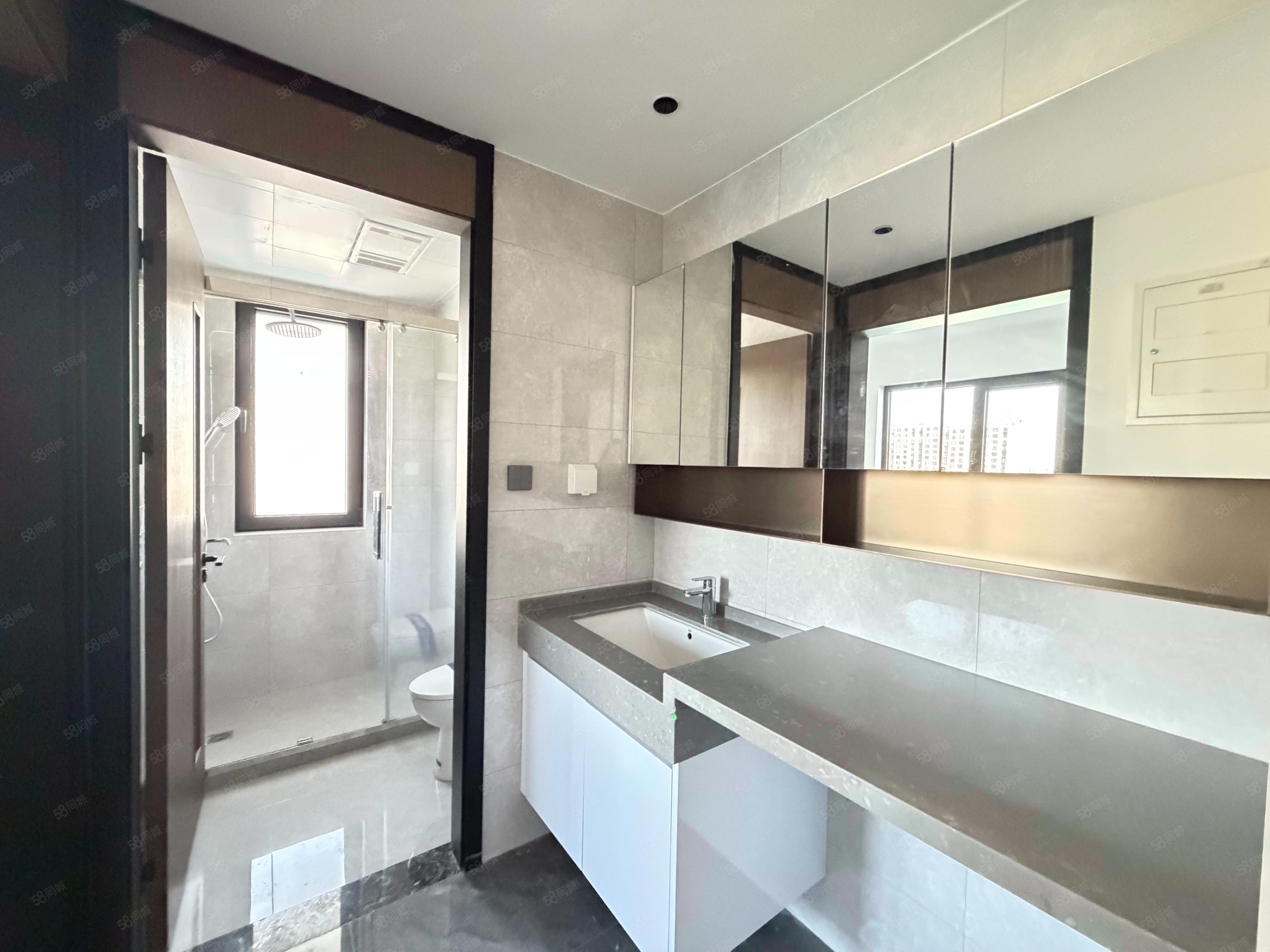 星譽BEIJING南區(qū)3室2廳2衛(wèi)105㎡南北383萬