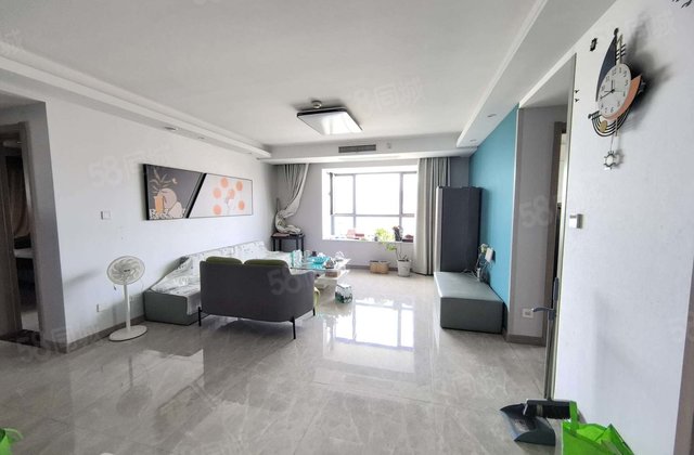 精装修 莲湖新城 带2个车位，证满2年