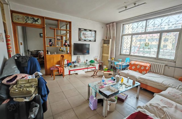 东昌中学 单位家属院 二楼三室免大税 可贷款  看房方便