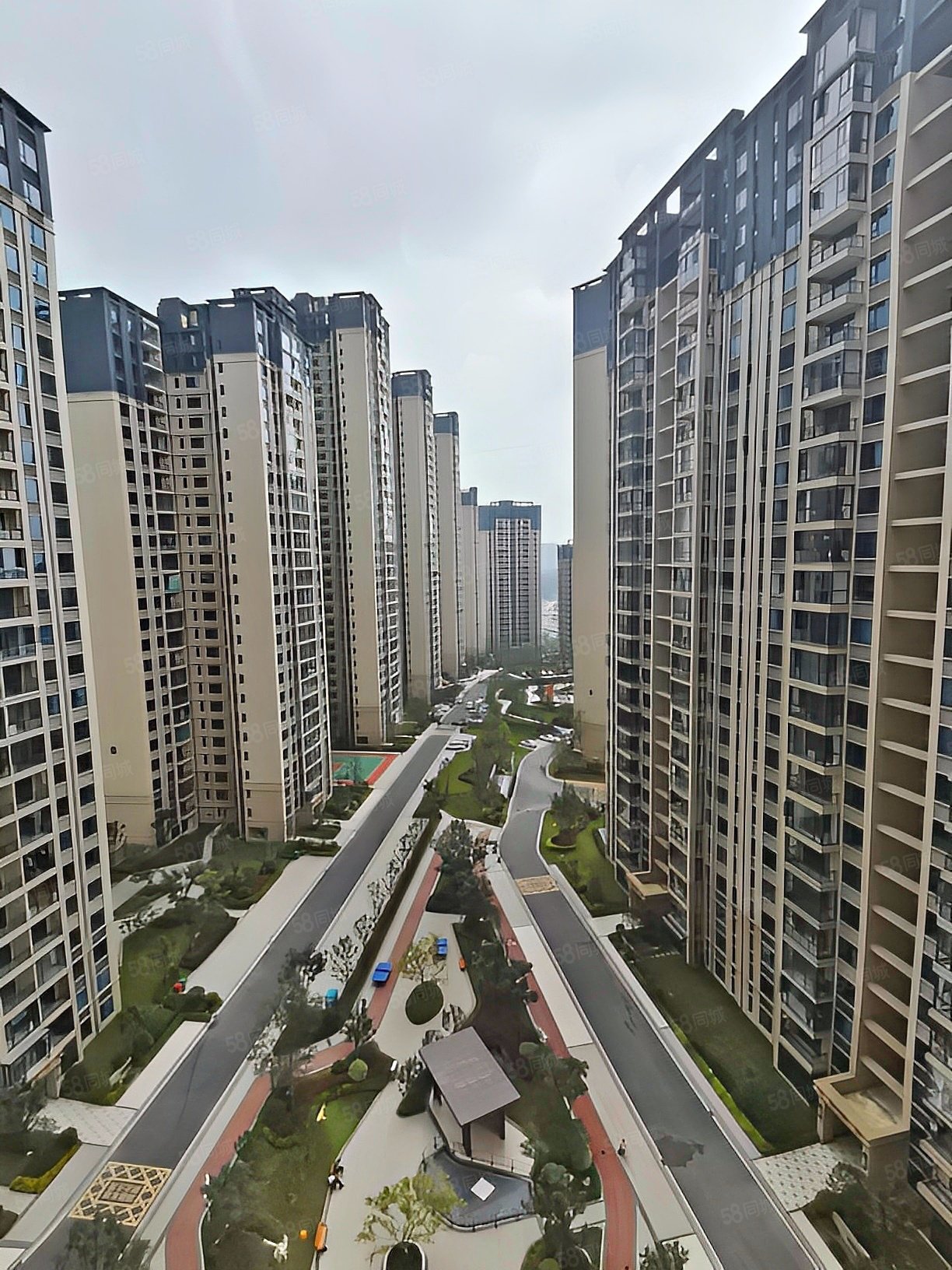 碧桂园西南上城观山府5室2厅3卫200㎡南北260万