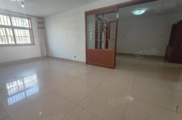 东昌湖边 名人苑三楼单价八千多 三室朝阳 城市主人 观澜一品