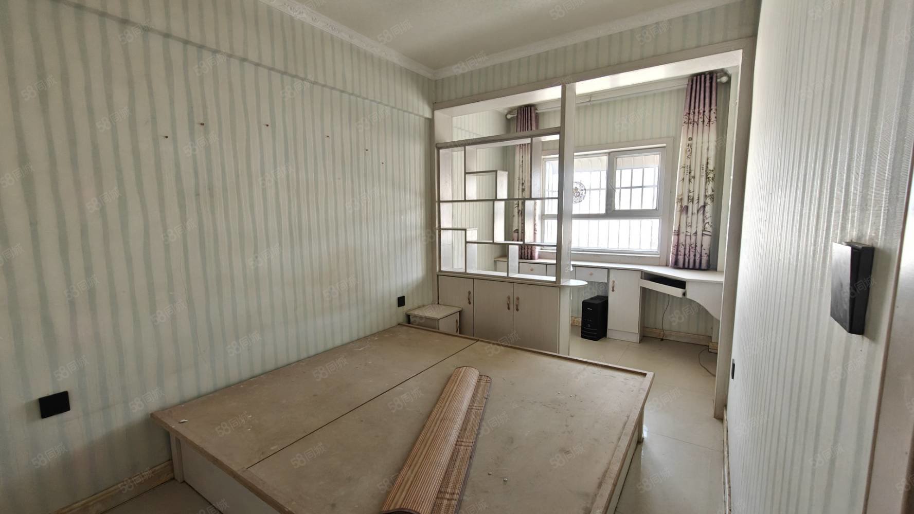 新苑名府3室2厅2卫132㎡南北49.8万