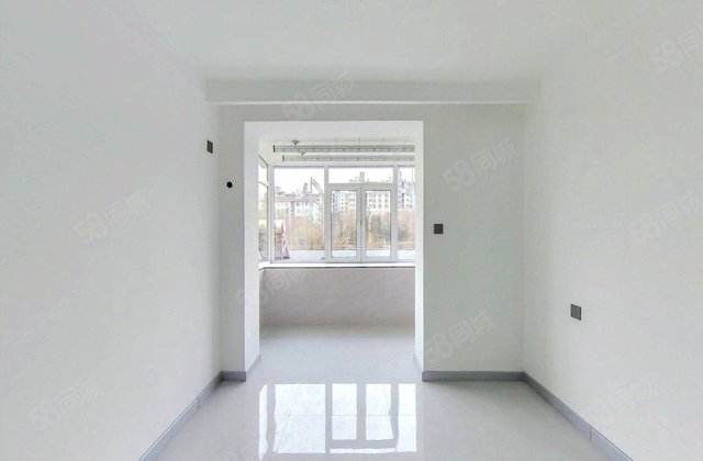 柏林南区2室1厅67.65㎡49.5万二手房图片