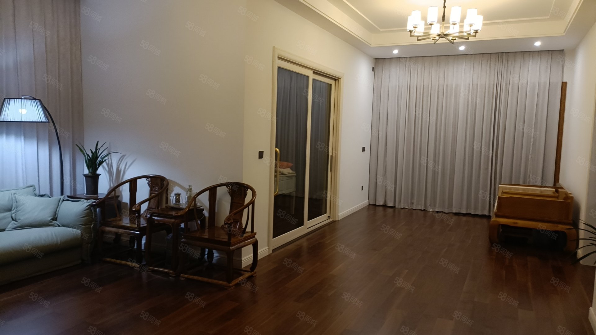 碧桂园凤凰城(别墅)7室3厅4卫253㎡南北418万