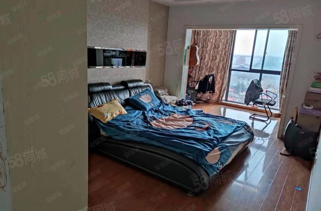 蜀镇锦翰园3室2厅119㎡135万二手房图片