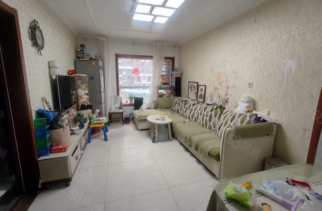 ，南北通透，前后无遮挡，水岸花语，昌润莲城