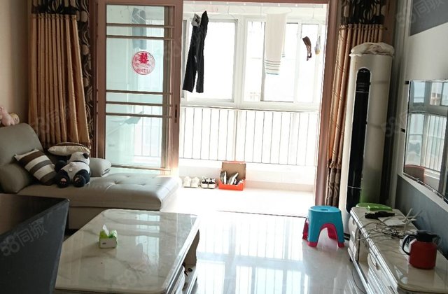 万达北邻带车位地下室，莲湖花园，客厅朝阳，润鸿东方准现房