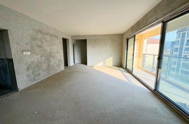 春风里(九龙坡)4室2厅125.84㎡130万二手房图片