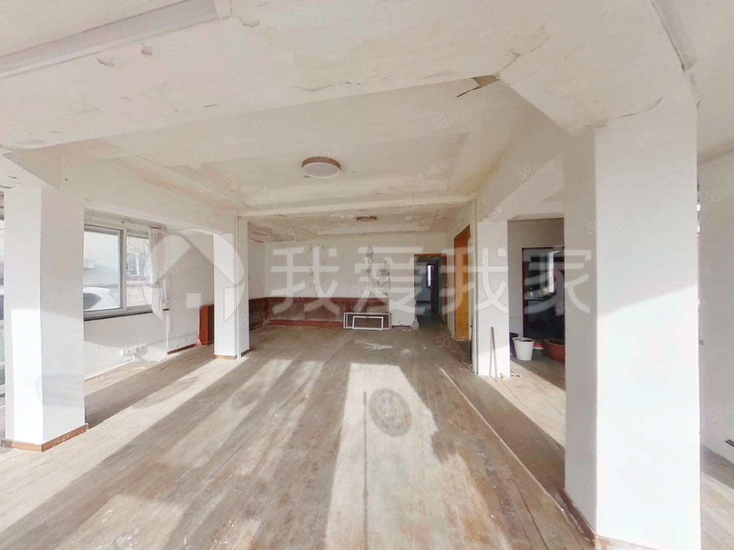 王府園中園(別墅)8室2廳3衛(wèi)256.1㎡東西1550萬(wàn)