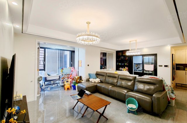 炜岸城3室2厅104.49㎡146万二手房图片